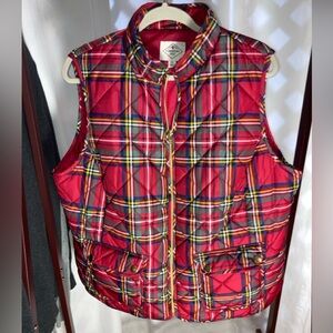 St. John's Bay sz 0X red plaid vest with gold hardware & red lining